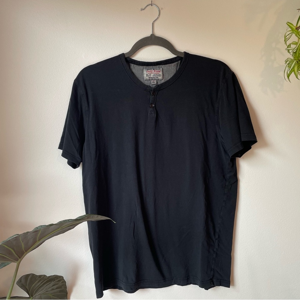 Lucky Brand men’s black short sleeve henley tee, size medium
